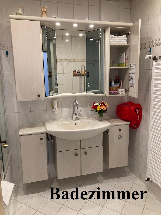 4-Zimmer Kinderfreundliche Ferienwohnung Friedrichshafen Ngoại thất bức ảnh