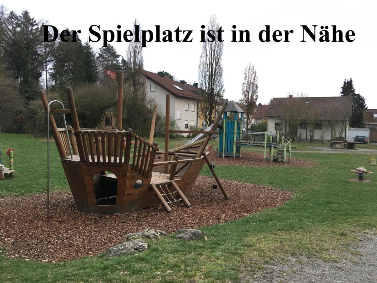 4-Zimmer Kinderfreundliche Ferienwohnung Friedrichshafen Ngoại thất bức ảnh